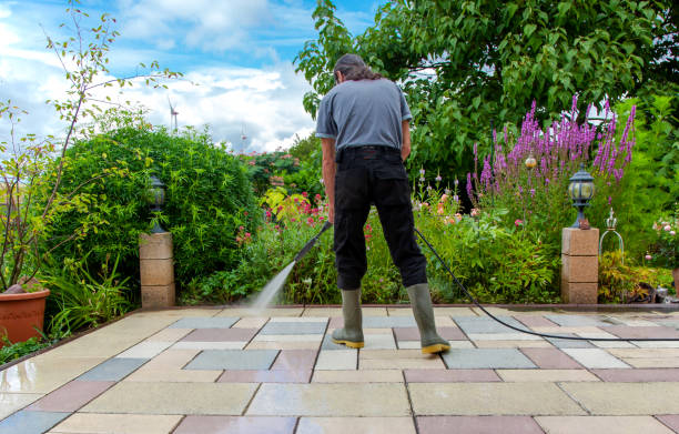 Trusted Crystal Lake, FL Pressure Washing Services Experts